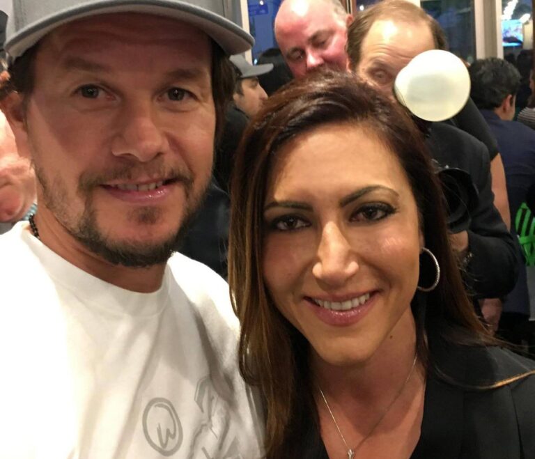 Mark Wahlberg coming to Cleveland this week to talk about new Wahlburgers restaurant